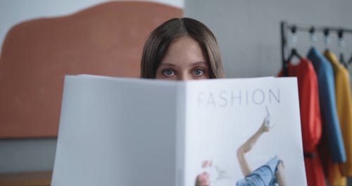 有关人, 严肃, 女人的免费素材视频