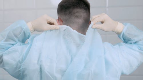 有关个人保护设备, 乳胶手套, 人的免费素材视频