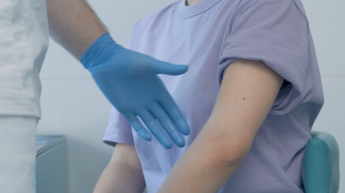 有关冠状病毒病疫苗,患者,手套的免费素材视频