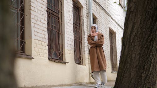 有关人, 低角度拍摄, 伤心的免费素材视频