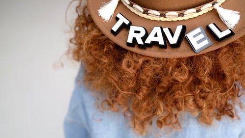 有关人, 信, 咖啡色头发的女人的免费素材视频