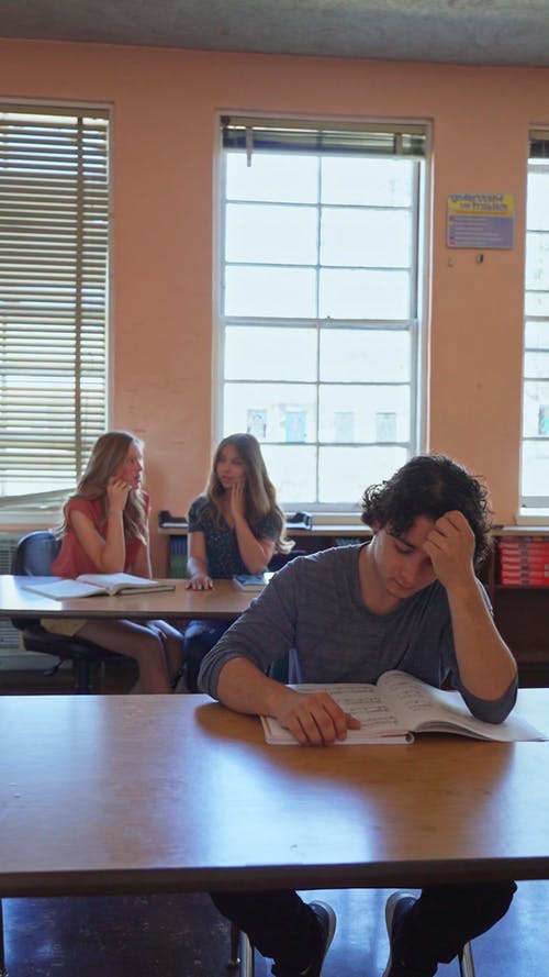 有关人, 八卦, 垂直视频的免费素材视频