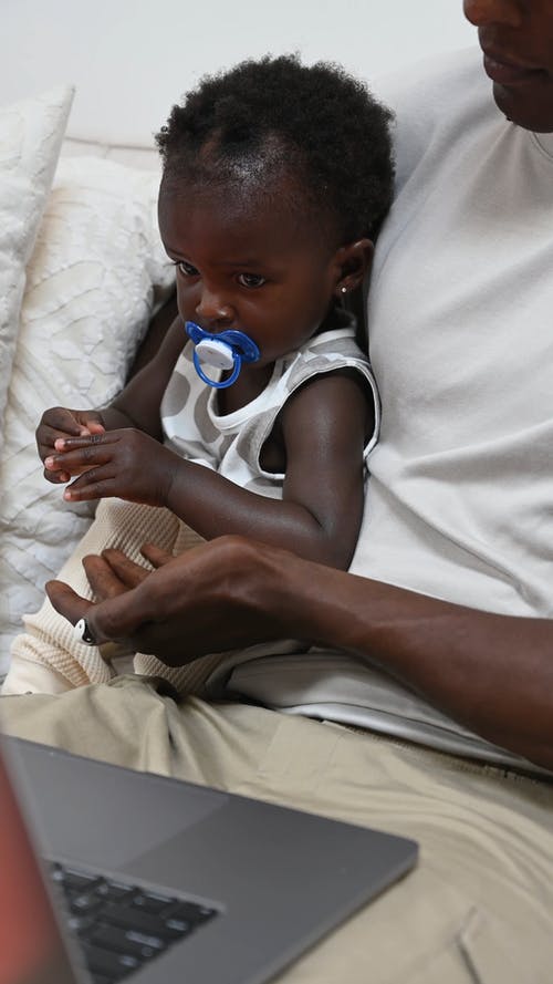 有关人, 儿童, 垂直视频的免费素材视频