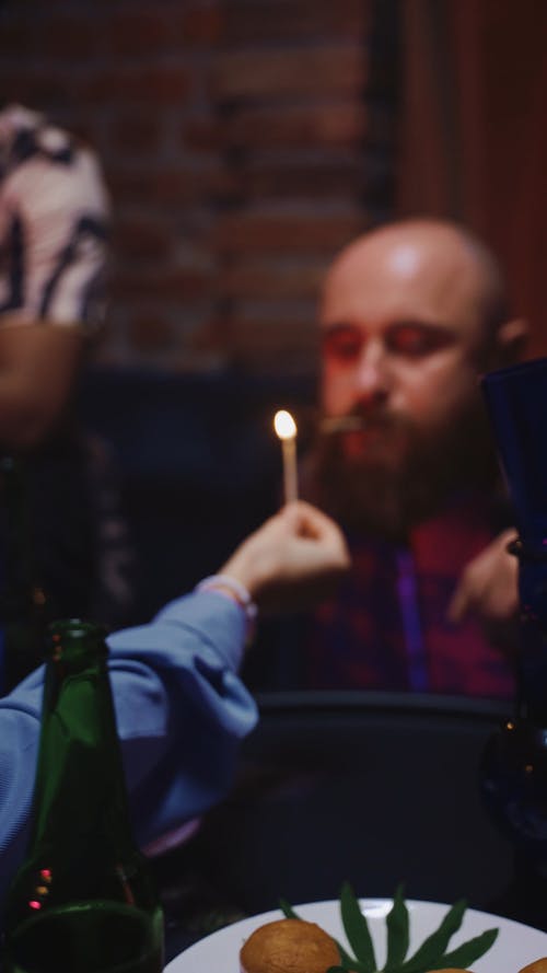 有关人, 伸出援手, 匹配，配对，适合的免费素材视频