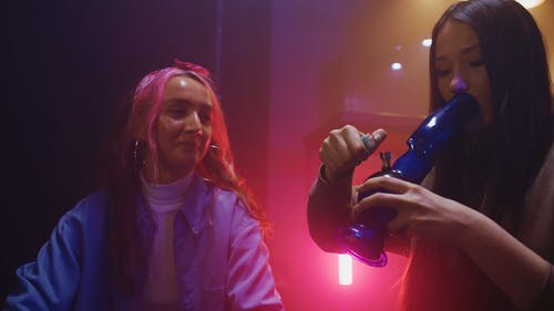 有关喝, 奉, 女性的免费素材视频