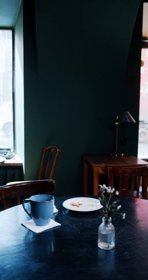 有关围裙, 垂直视频, 小姐的免费素材视频