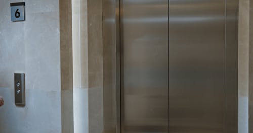 有关上班服, 女人, 室内的免费素材视频