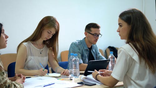 有关3C用品, 人, 合作的免费素材视频