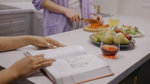 有关关系, 刀, 切片的免费素材视频