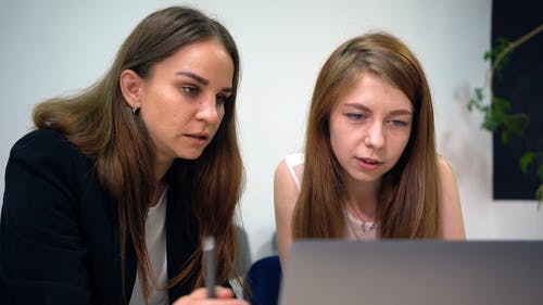 有关一起, 女性, 会话的免费素材视频