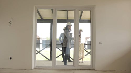 有关人, 双手插在口袋里, 多民族的免费素材视频