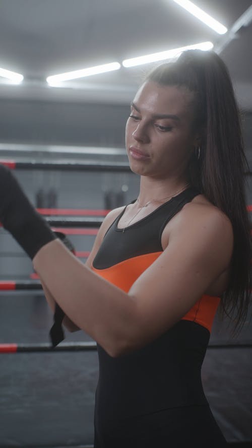 有关人, 健身房, 包皮的免费素材视频