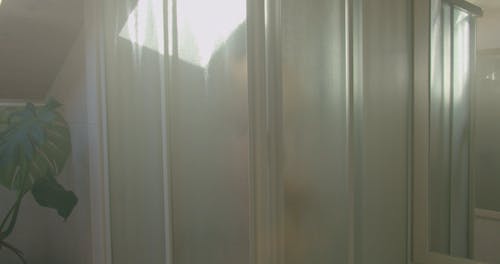 有关个人卫生, 人, 沐浴的免费素材视频