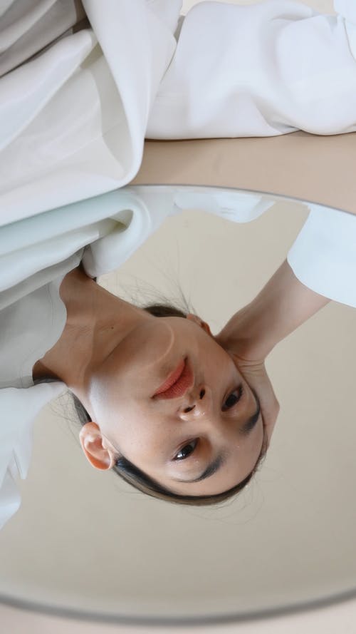 有关伤心, 垂直视频, 女人的免费素材视频