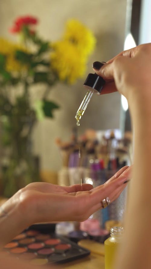 有关化妆品, 化妆品, 垂直视频的免费素材视频