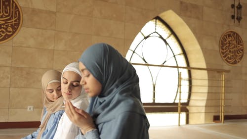 有关信仰, 女性, 宗教的免费素材视频