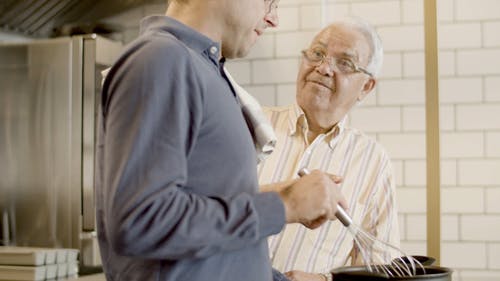 有关儿子, 在家, 厨房的免费素材视频