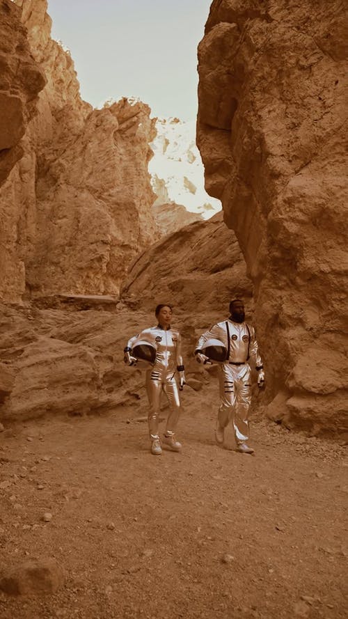 有关一起, 垂直视频, 太空人的免费素材视频