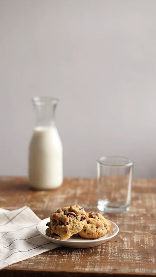 有关人, 倾注, 可口的免费素材视频