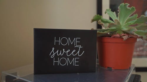 有关室内, 家，甜蜜的家, 拉出射击的免费素材视频