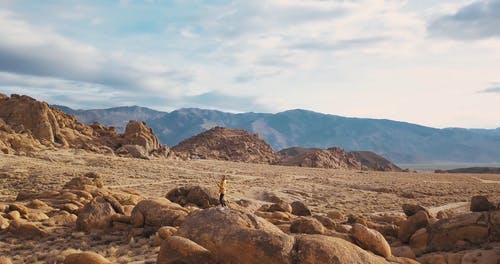 有关乾旱, 乾的, 人的免费素材视频