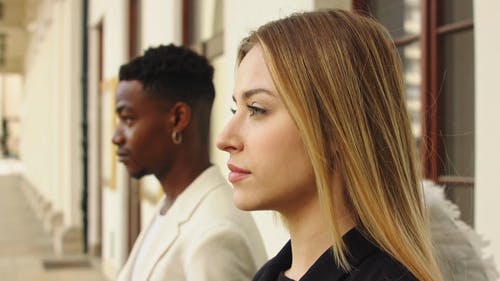 有关不情绪化, 中等特写, 侧面图的免费素材视频