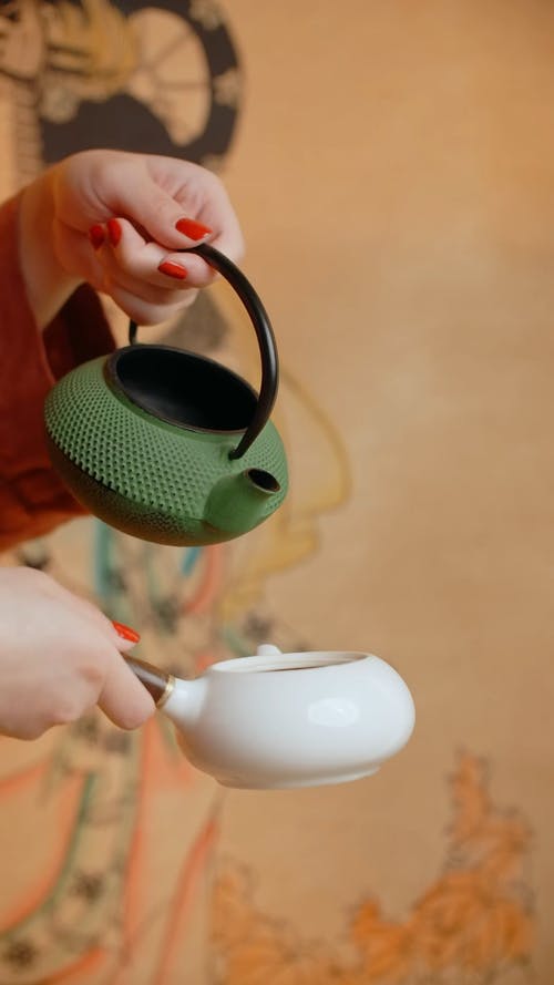 有关修剪指甲, 传统, 倾注的免费素材视频