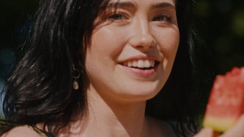 有关吃, 女人, 微笑的免费素材视频