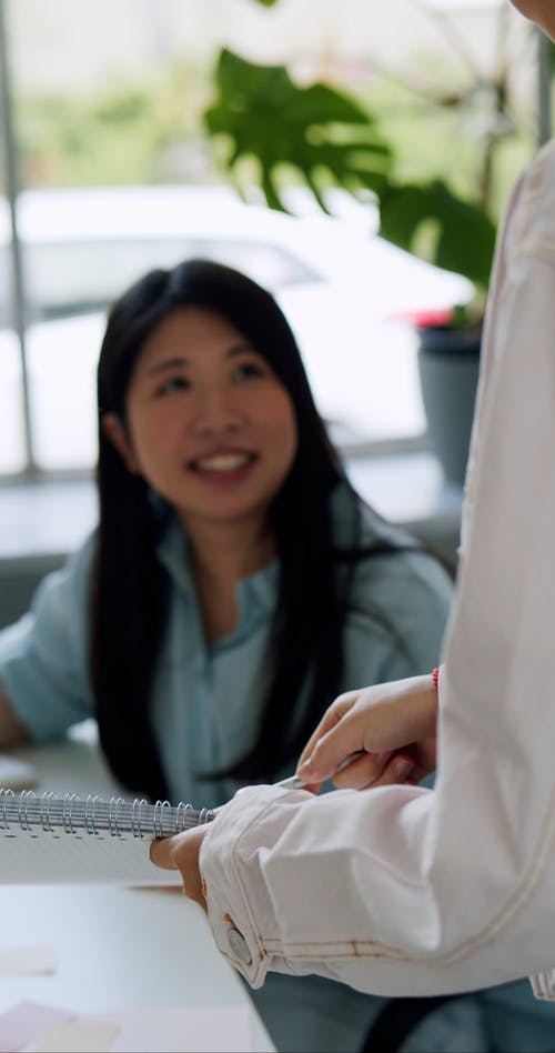 有关一起, 商业, 坐的免费素材视频