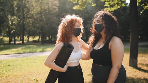 有关主动穿着, 公园, 加上大小的免费素材视频