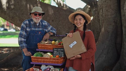 有关出售, 垂直视频, 帽子的免费素材视频