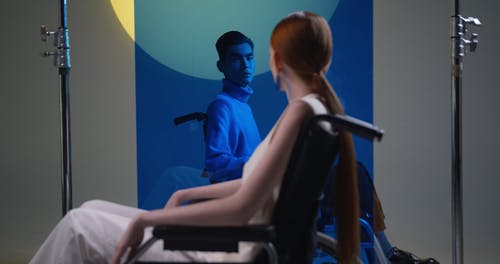 有关人, 坐, 多样化的免费素材视频