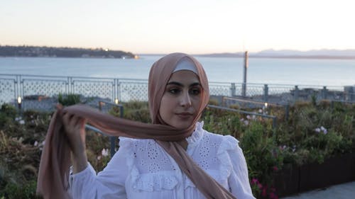 有关修理, 女人, 微笑的免费素材视频