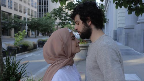 有关一对, 人, 吻的免费素材视频