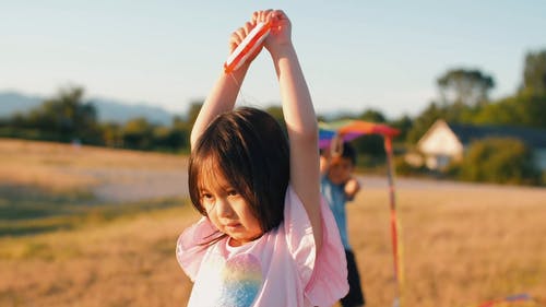 有关人, 小女孩, 小男孩的免费素材视频