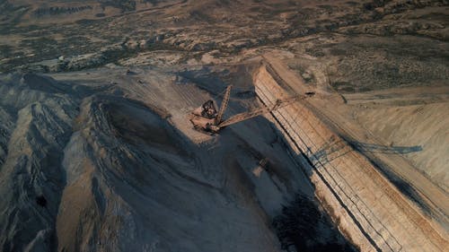 有关土, 履带式起重机, 抬高的免费素材视频