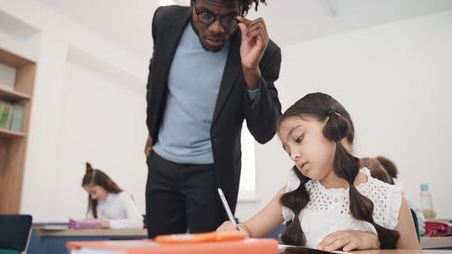 有关人, 女孩, 学校的免费素材视频