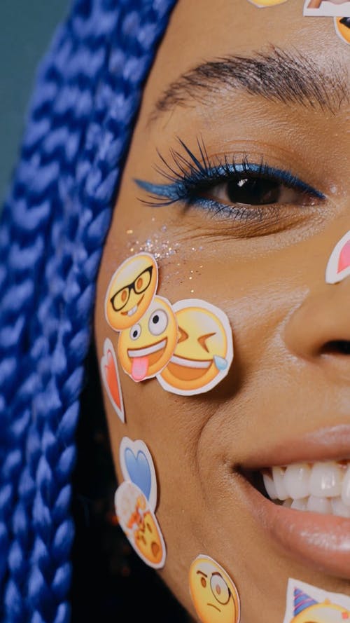 有关垂直视频, 微笑, 快乐的免费素材视频