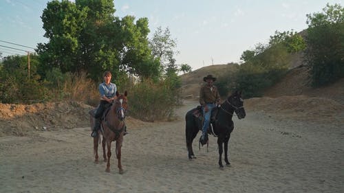 有关人, 女人, 牛仔的免费素材视频