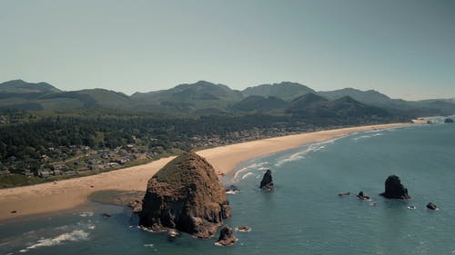 有关天性, 山, 岸边的免费素材视频