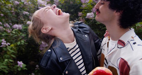 有关一对, 人, 大笑的免费素材视频