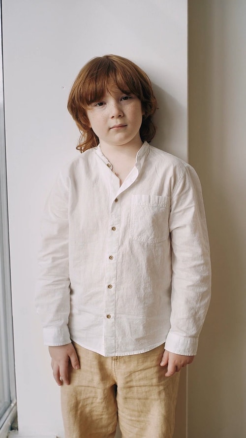 有关倚,垂直视频,墙壁的免费素材视频