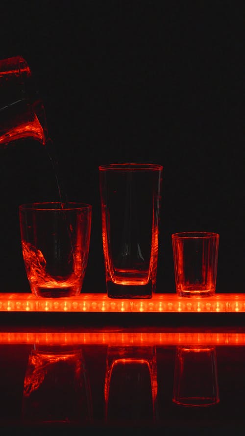 有关倾注, 反射, 垂直视频的免费素材视频