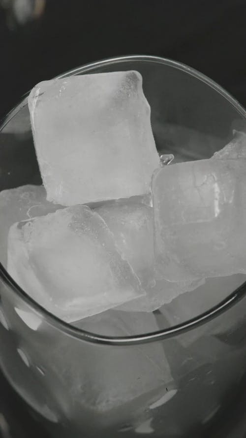 有关H2O, ICEE, 不坚固的的免费素材视频