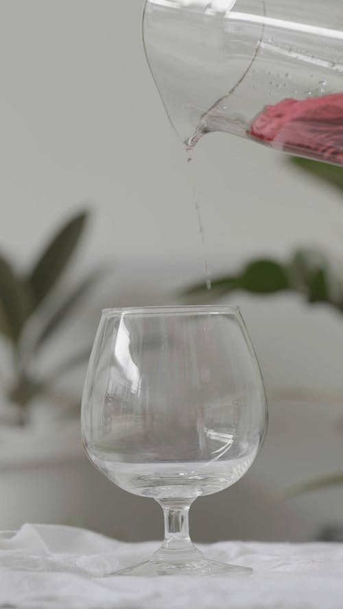 有关倾注, 垂直视频, 投手的免费素材视频