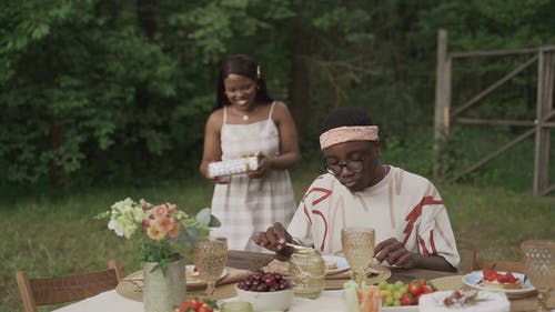 有关人, 吃, 女人的免费素材视频