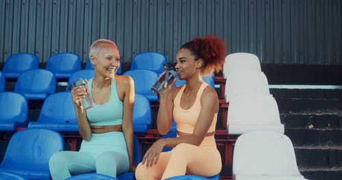 有关主动穿着, 健康, 喝的免费素材视频