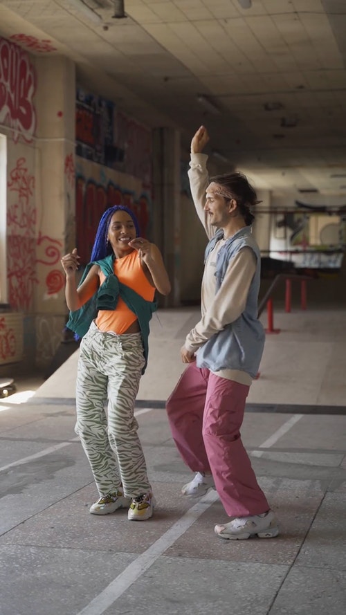 有关享受,人,垂直视频的免费素材视频