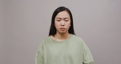 有关咬, 室内, 工作室的免费素材视频