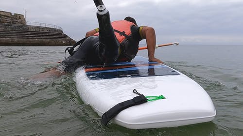 有关上板, 人, 假腿的免费素材视频